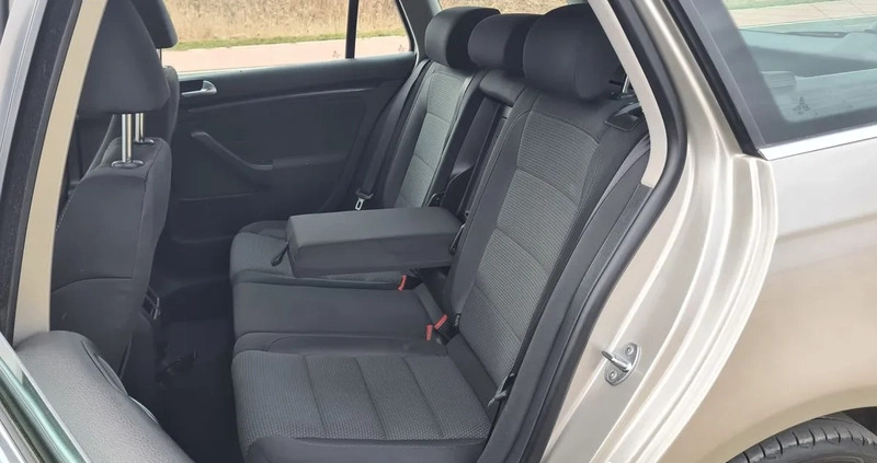 Volkswagen Golf cena 21400 przebieg: 278000, rok produkcji 2012 z Bielawa małe 154